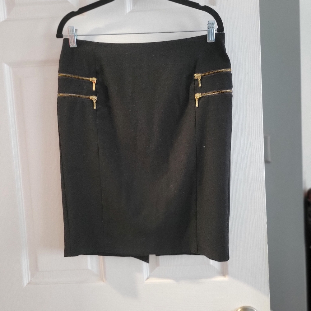 Black skirt